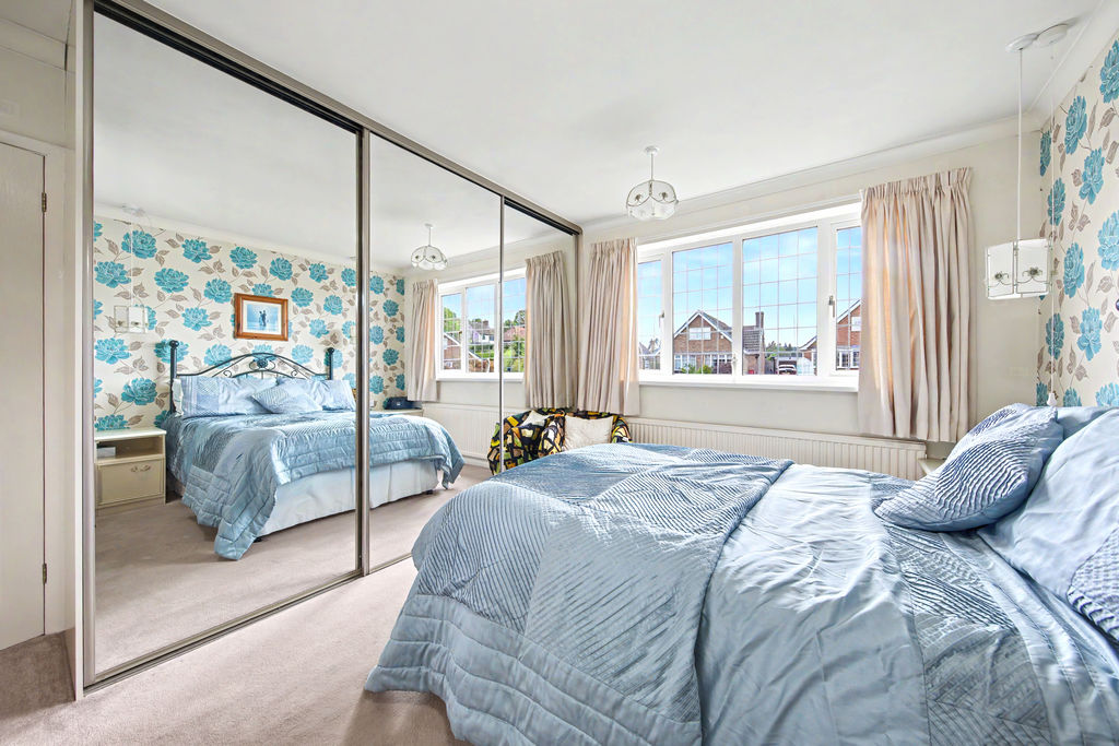 Thornbridge Crescent